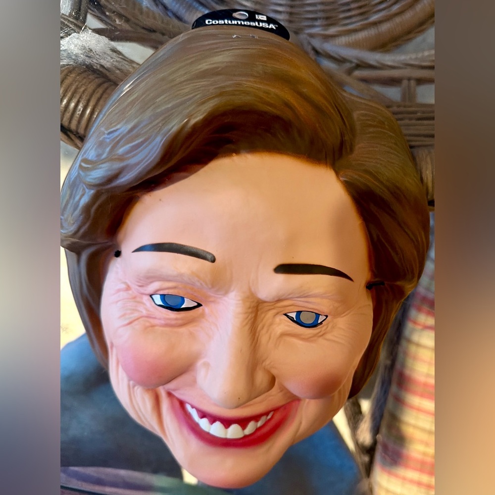 Hillary Clinton Latex Mask – Adult Novelty Political Costume – CostumesUSA – NWT